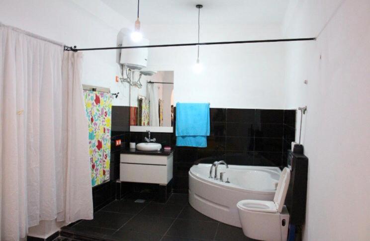 Hostal Valencia - Private Room With Bathroom Chefchaouen Luaran gambar